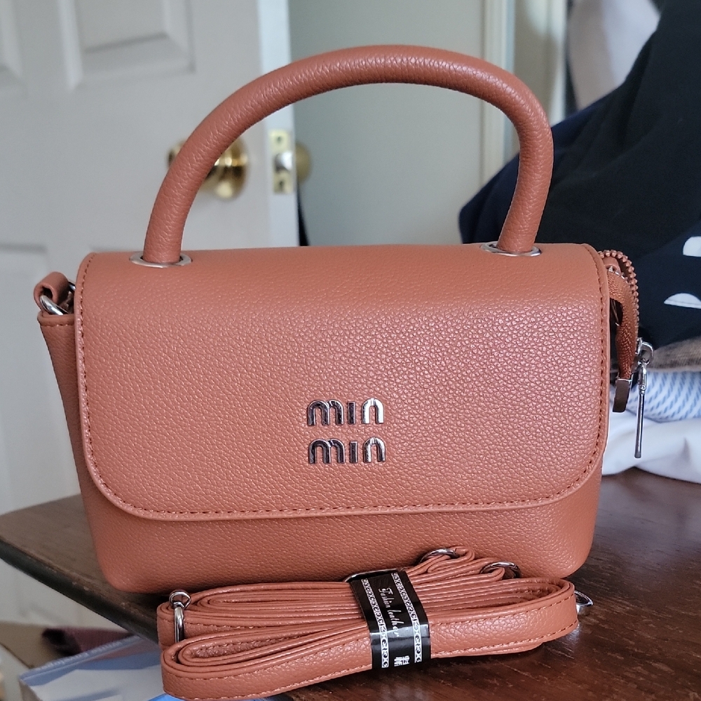 Min Min Rust Colored Handbag